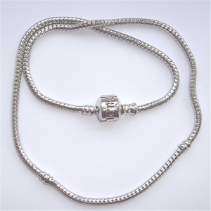 Necklace 42 cm (16.5 inch), clip