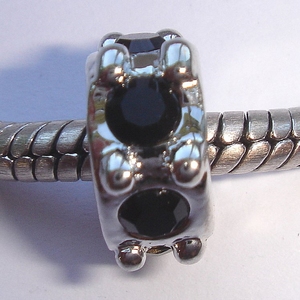 Six angular with black zirconia's