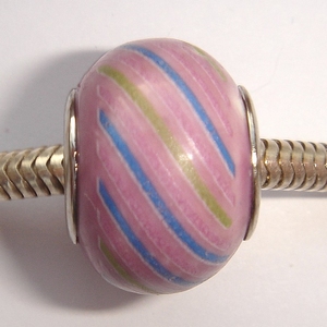 Porselein roze met blauwe, witte en goude dwarsstreepjes