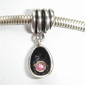 Pendant oval with pink zirconia