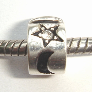 Clip with moon and star with zirconia