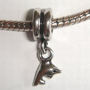 Pendant with dolphin