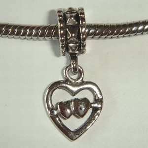 Pendant with big heart