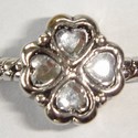 Four-leaf clover with 8 heart zirconia's 