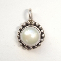 Sterling silver pendant round with pearl and dots 