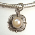 Sterling silver pendant with soft pink pearl, square 