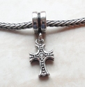 Pendant with cross and zirconia 